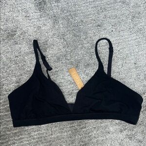 SKIMS Black Wireless Bra Intimates & Sleepwear